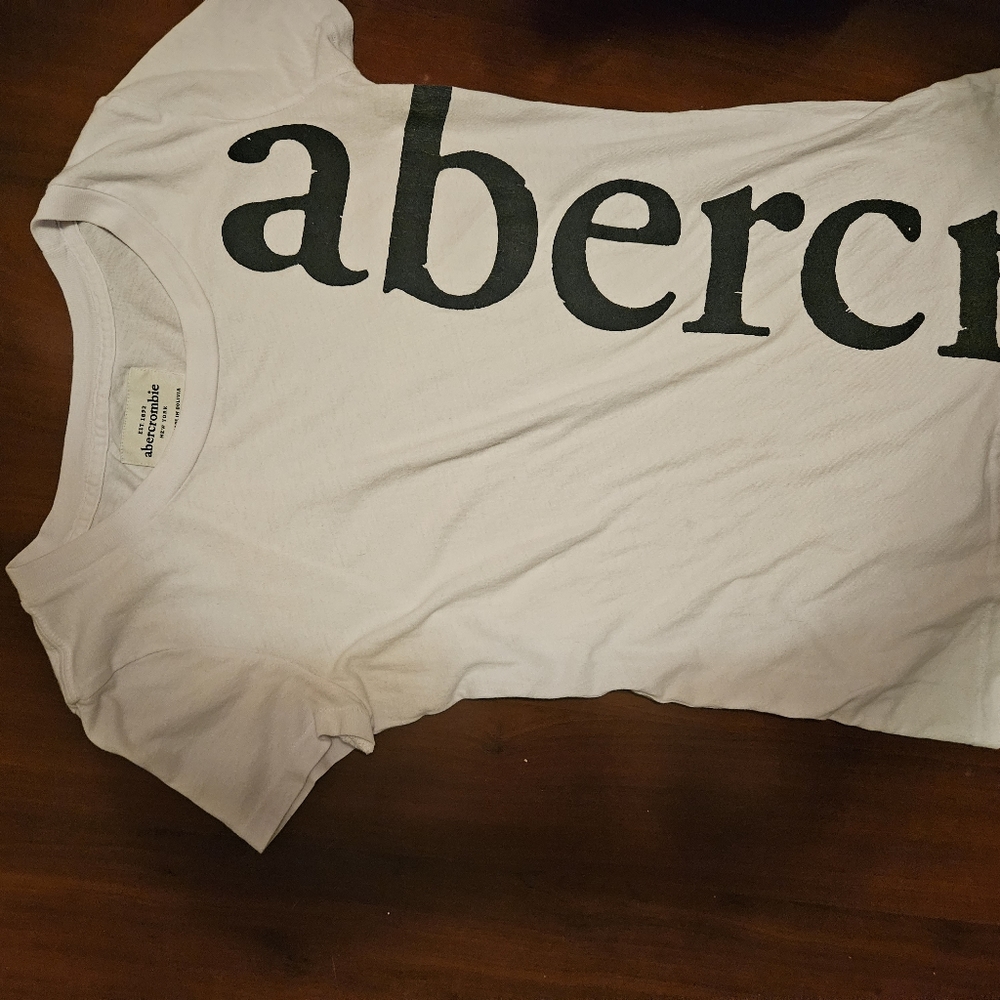 Abercrombie & Fitch Short Sleeve Shirt. White and Blue